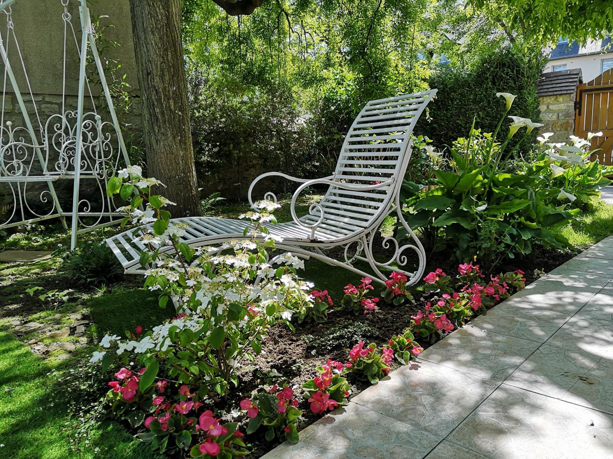 La Roseliere Maison Plain Pied Confortable Belle Decoration Jardin Magnifique 10 Mn A Pied Centre Ville Bayeux Proche Plages Du Debarquement Zewnętrze zdjęcie